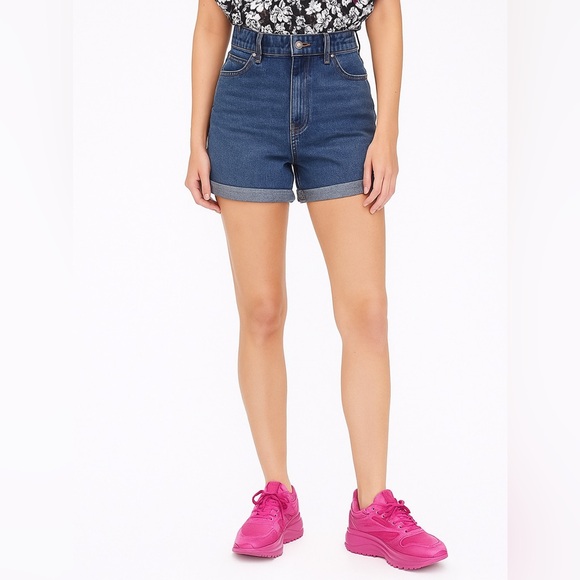 Juicy Couture Shoes - NWT JUICY COUTURE X REEBOK Pink Chunky Sneakers